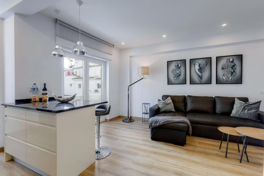 Yollaapartment Lagos Extérieur photo